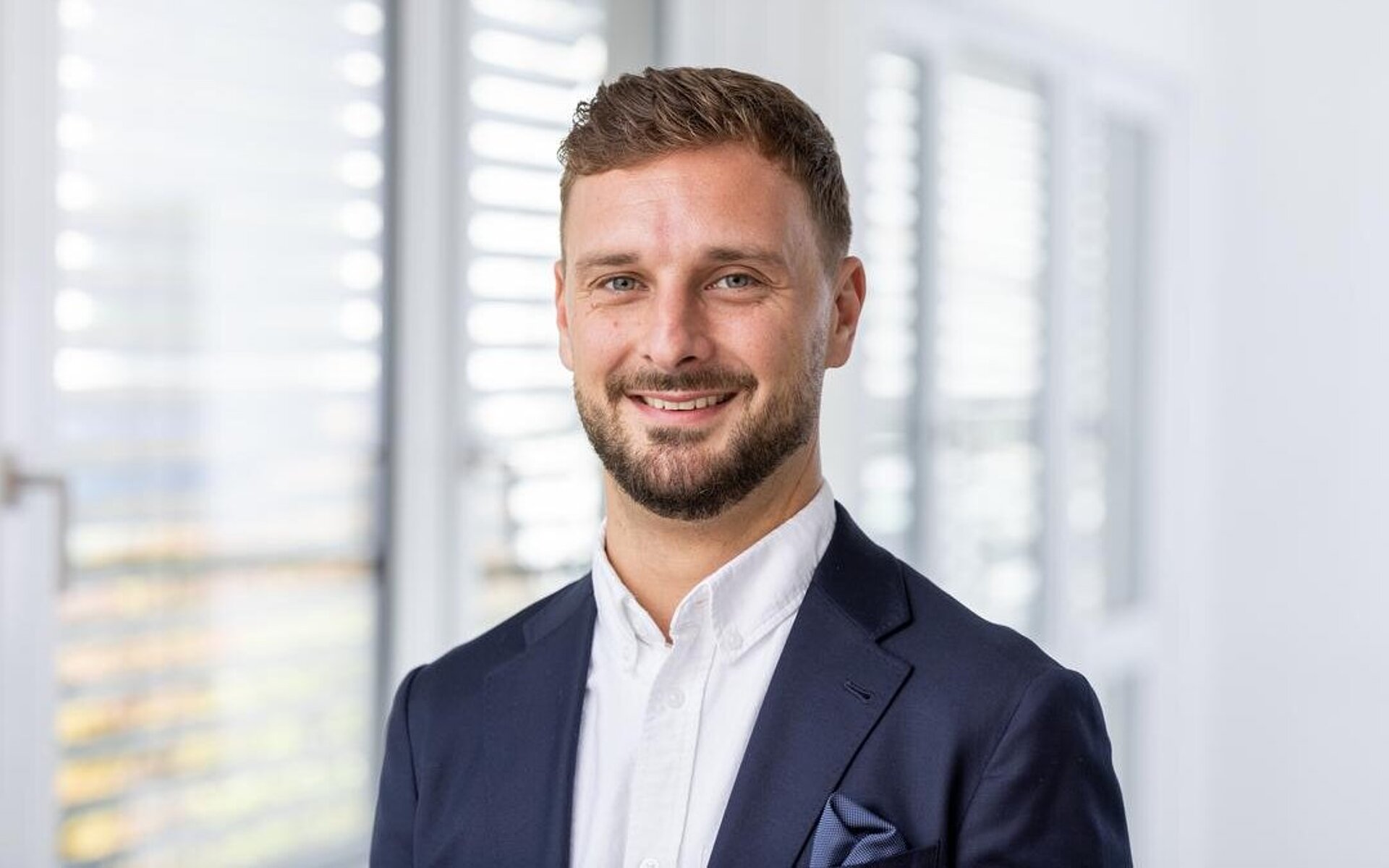 Ansprechpartner Niklas Mößner Niklas Mößner ist Produktmanager und Experte rund um das Thema Nachhaltigkeit bei Verpackungen