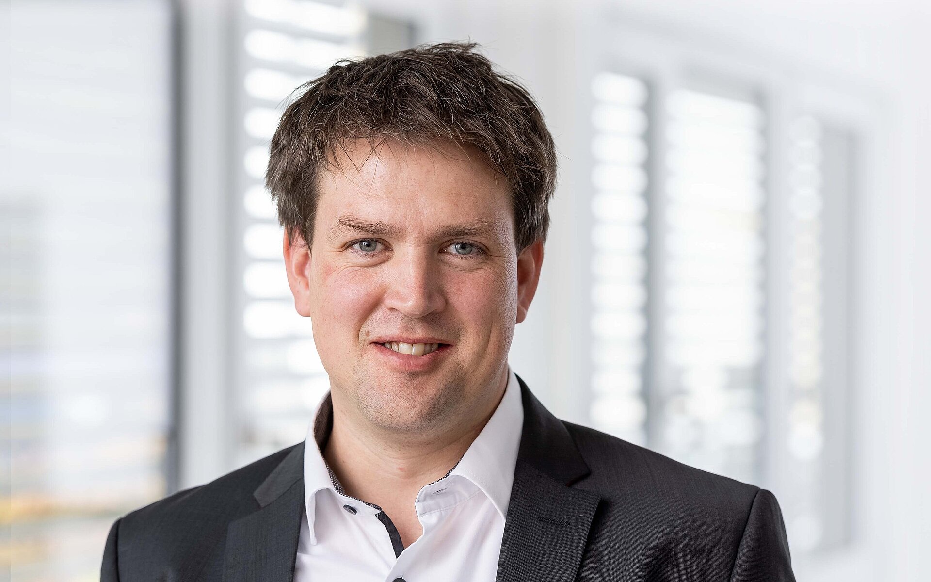 Ansprechpartner Nils Höpker Head Logistics & Demand Management Nils Höpker